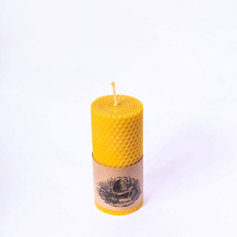 Beeswax Short Cylindrical Candle